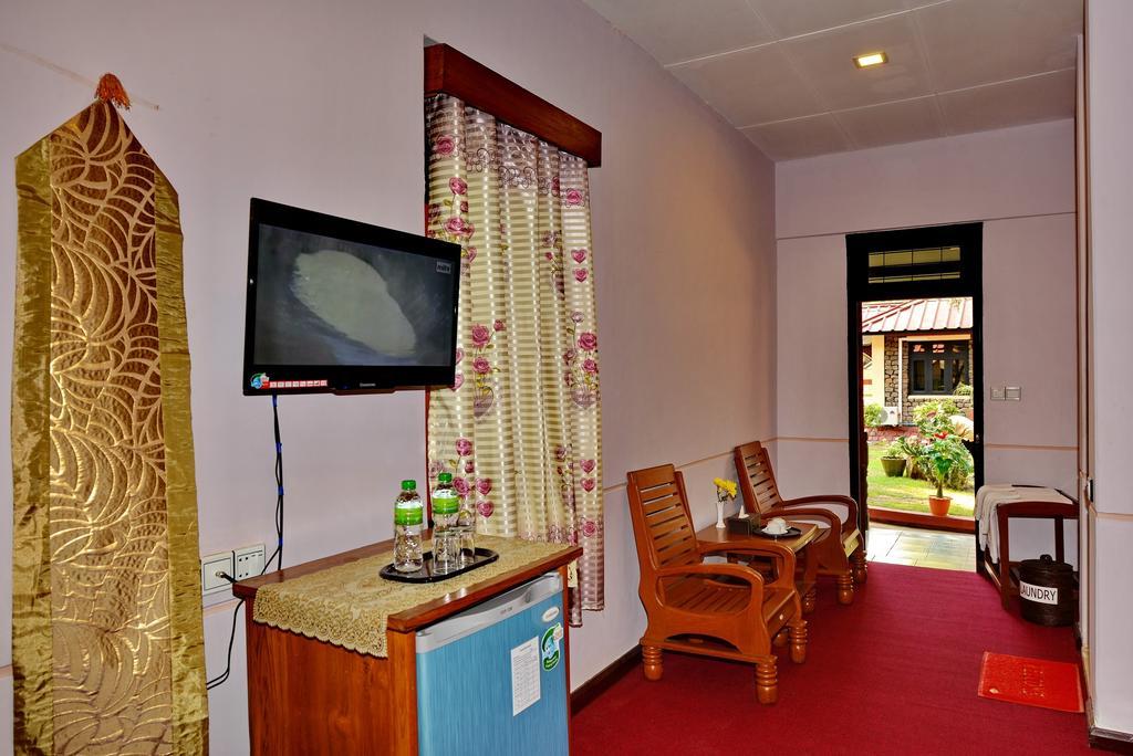 Hotel Blazing Nyaung-U Zewnętrze zdjęcie